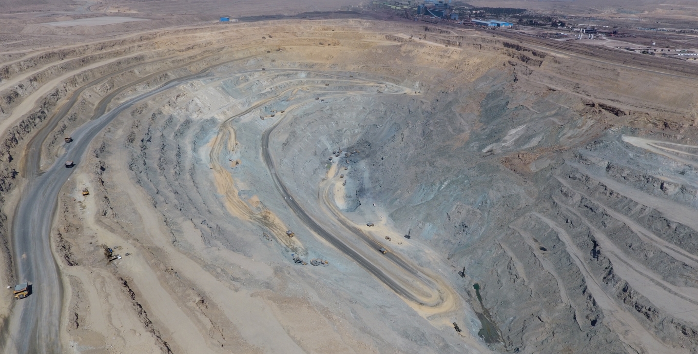 توسعه ما از معدن آغاز می شود.