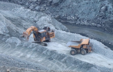 بازدید مدیرعامل محترم شرکت کاراوران صنعت خاورمیانه از بخش های مختلف کارگاه معدن شماره 4 منطقه گل گهر