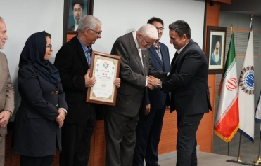 کسب تقدیرنامه 4 ستاره در نهمین جایزه بین المللی مدیریت دانشی KM4D